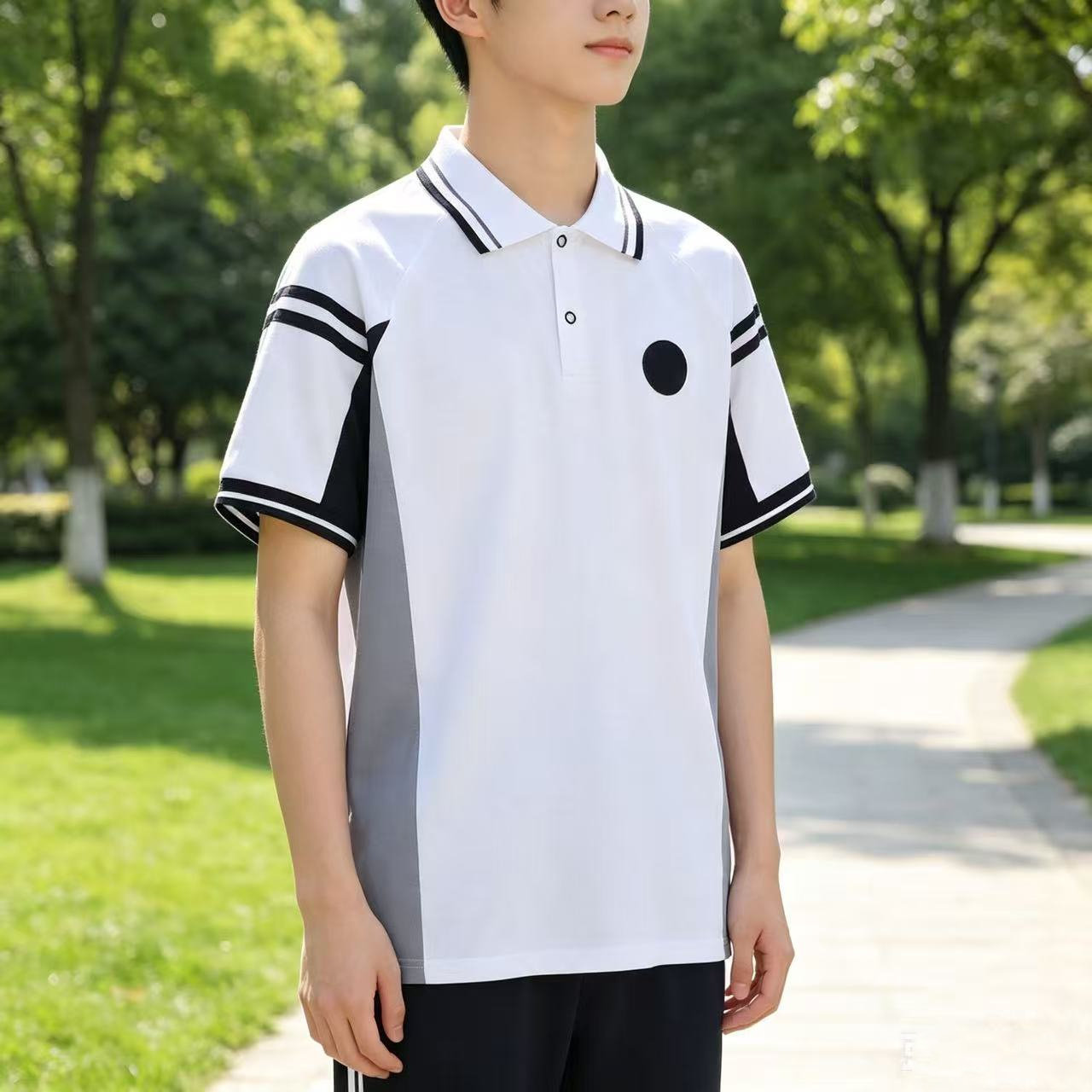 辽宁省鞍山市初中生校服T恤