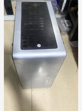 源头厂家正品购入，乔思伯（JONSBO）UMX4+侧透标准版银色，议价