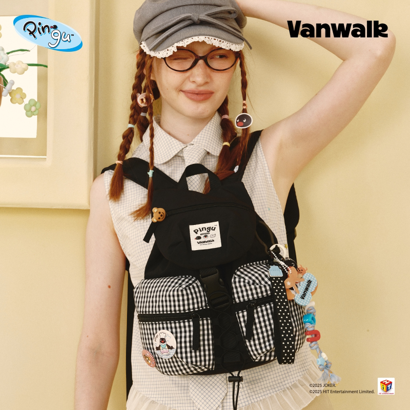 VANWALK/出走卡通企鹅双肩包背包图片