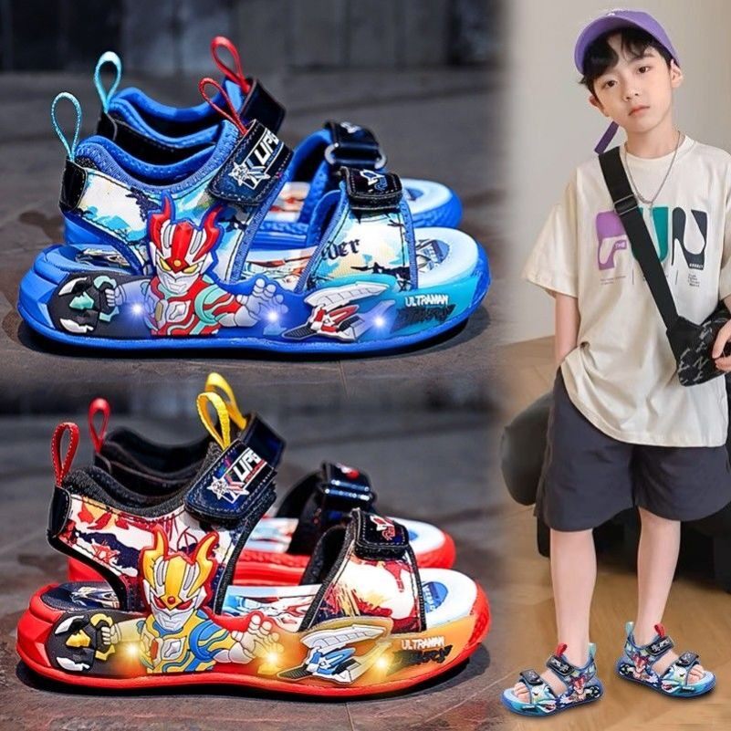 2025新男童奥特曼发光闪灯凉鞋夏季中大童防滑运动透气软底沙滩鞋