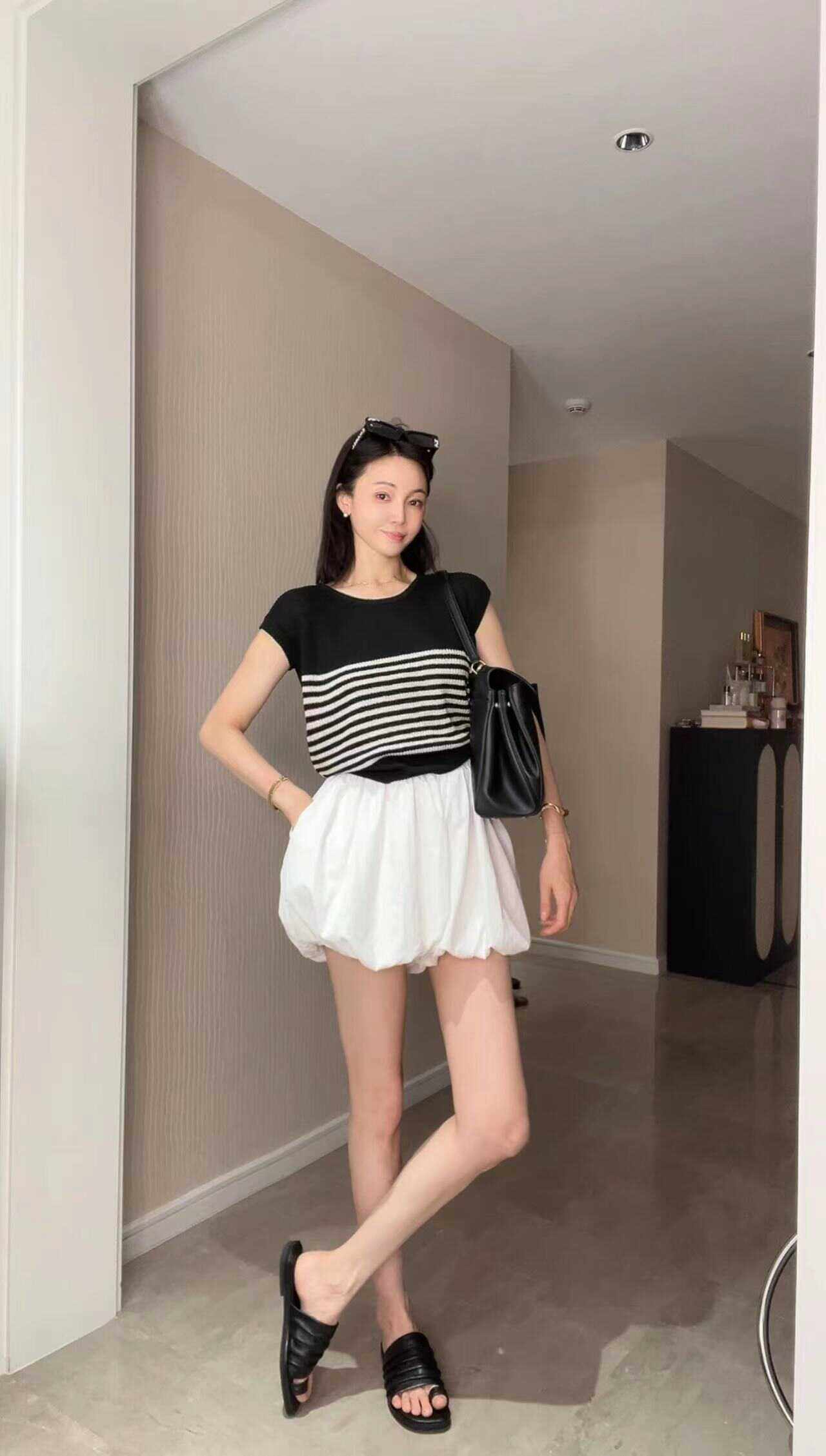 周婷ttc 圆领条纹宽松针织衫上衣