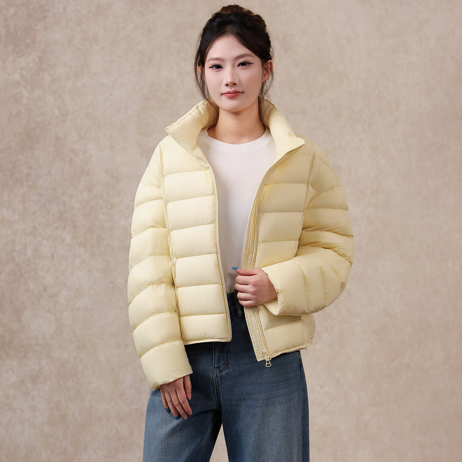 短款立领宽松保暖羽绒服