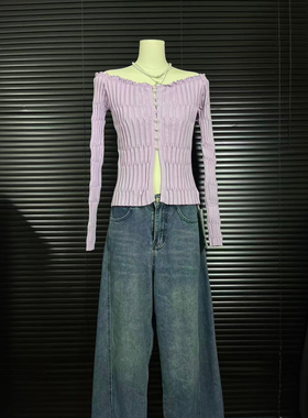 ueelook古堡少女赵露思同款 针织一字领荷叶边短款珍珠扣上衣3228