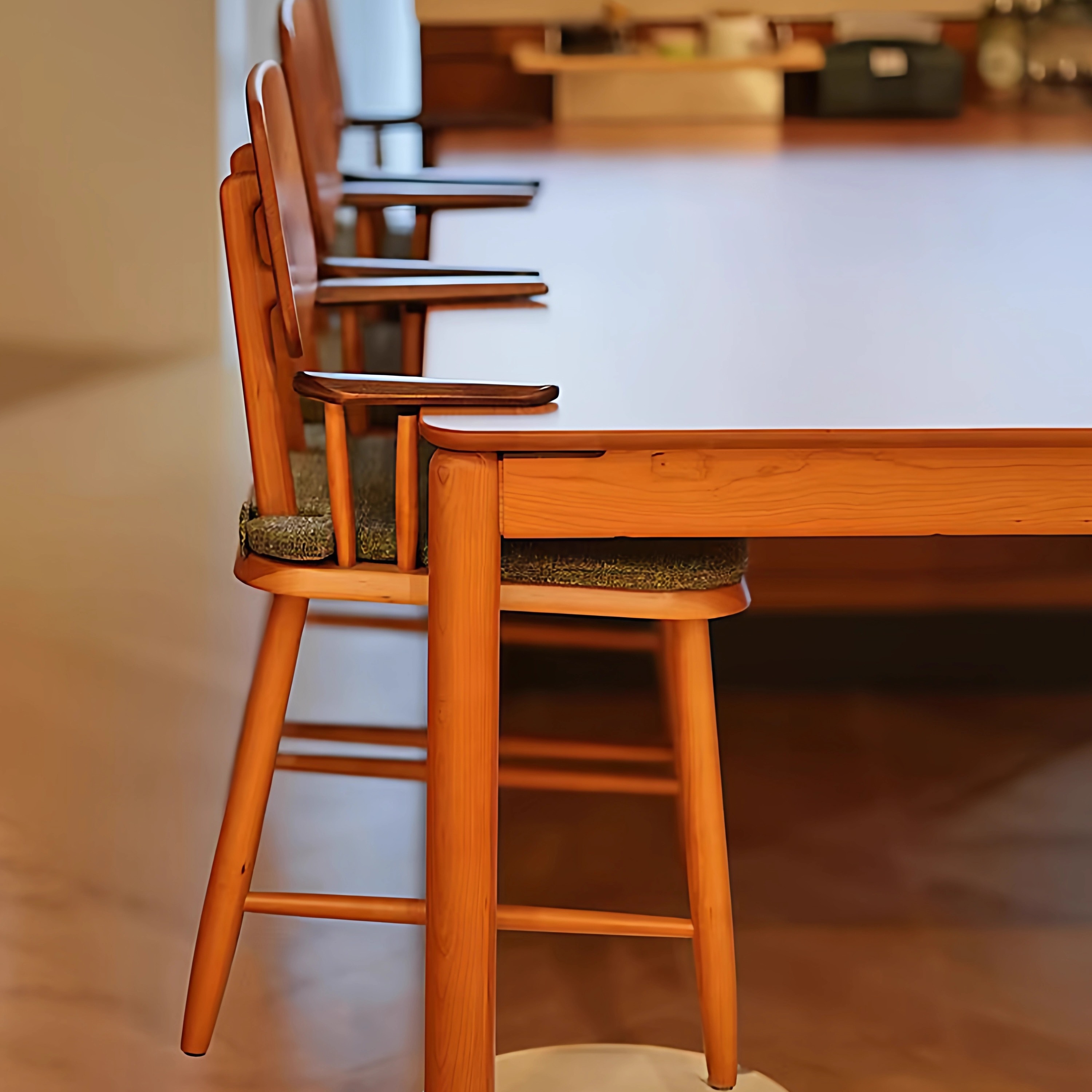 中古实木可悬浮考拉扶手椅复古家用樱桃靠背挂桌小户型儿童书桌凳