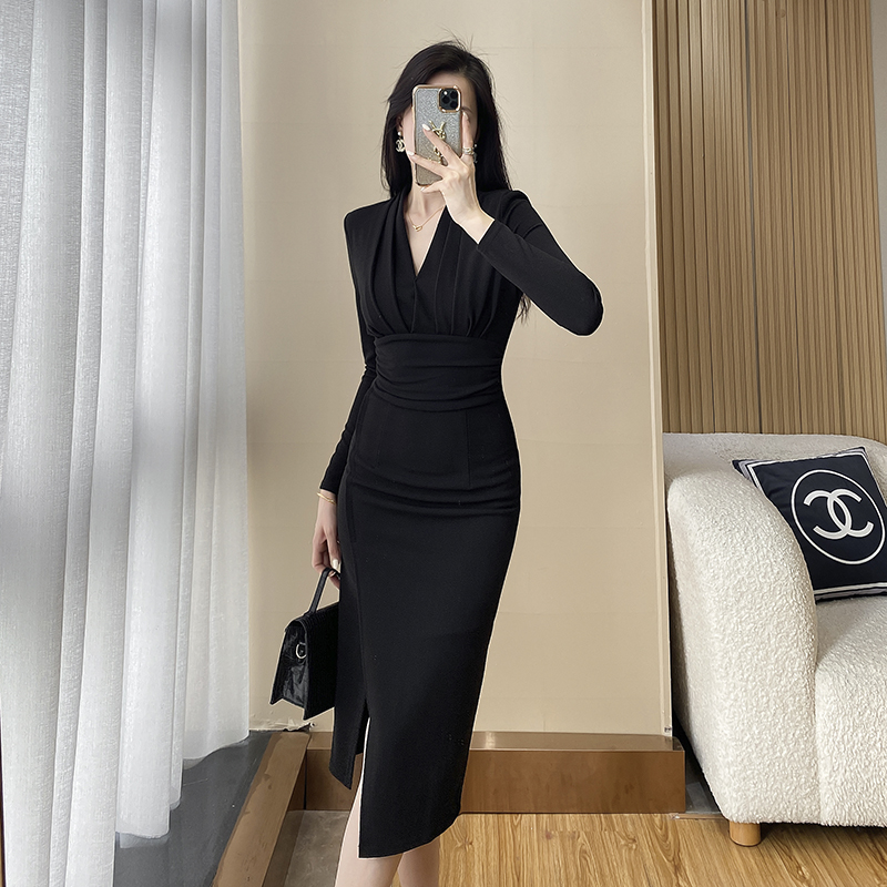 法式连衣裙女2024春季新款v领