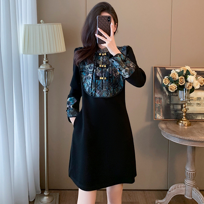 超好看国风气质新中式刺绣连衣裙