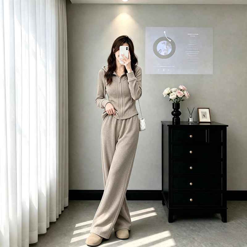 秋季女显瘦连帽阔腿运动套装