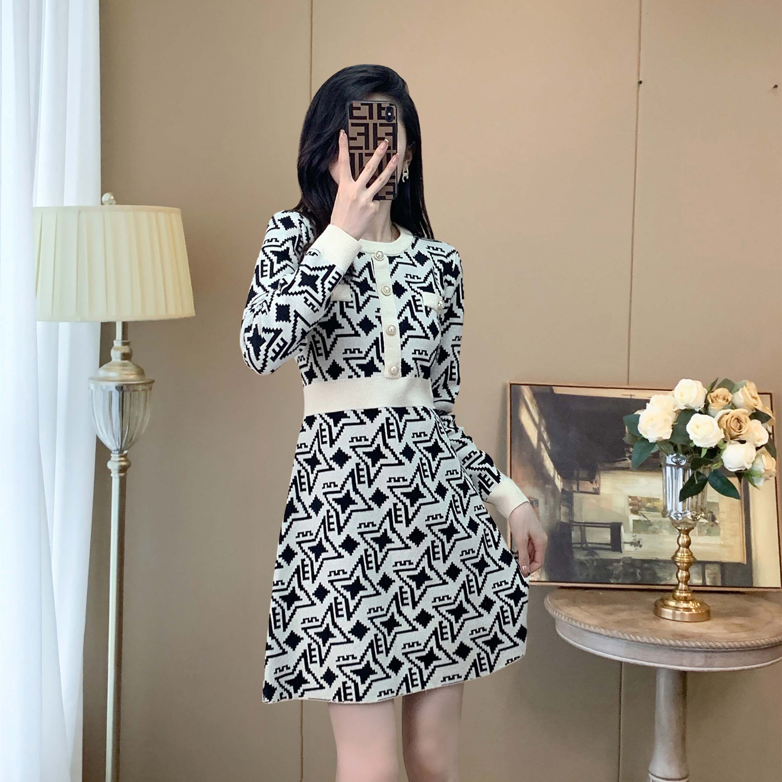 法式小香风针织连衣裙女秋冬内搭打底裙小个子收腰a字短款毛衣裙,女装/女士精品,连衣裙,淘宝优惠券,粉丝福利购,淘宝优惠卷