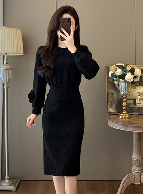极简风黑色针织连衣裙女长袖收腰包臀裙气质显瘦设计感2025秋装