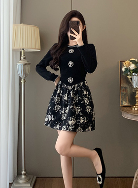 法式赫本风黑色花朵连衣裙女秋装小个子洋气减龄高端气质显瘦裙子