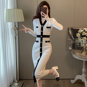 法式连衣裙女2024秋季新款气质名媛收腰小香风显瘦针织中长款裙子