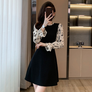 2024春季新款修身显瘦拼接假两件连衣裙女赫本风小黑裙春秋高级感