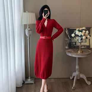 法式名媛风红色针织连衣裙女收腰长款气质显瘦高级感2026春装