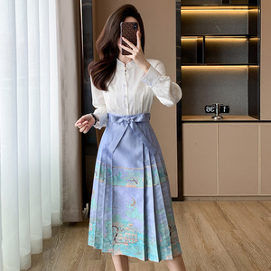 新中式汉服连衣裙2025秋装改良国风高端刺绣提花年会晚礼服马面裙