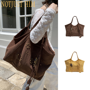 花筏NOTJUSTHIM 麂皮绒铆钉串珠流苏郁金香包挂托特包
