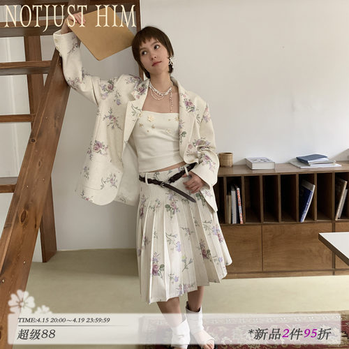 花筏NOTJUSTHIM《柏林花事》复古原创插画碎花西服百褶裙套装