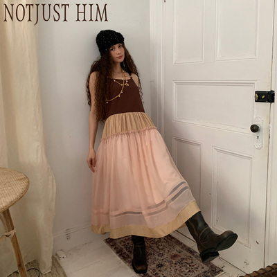 花筏NOTJUSTHIM《粉光涟漪》串珠装饰浅金粉色拼接连衣裙