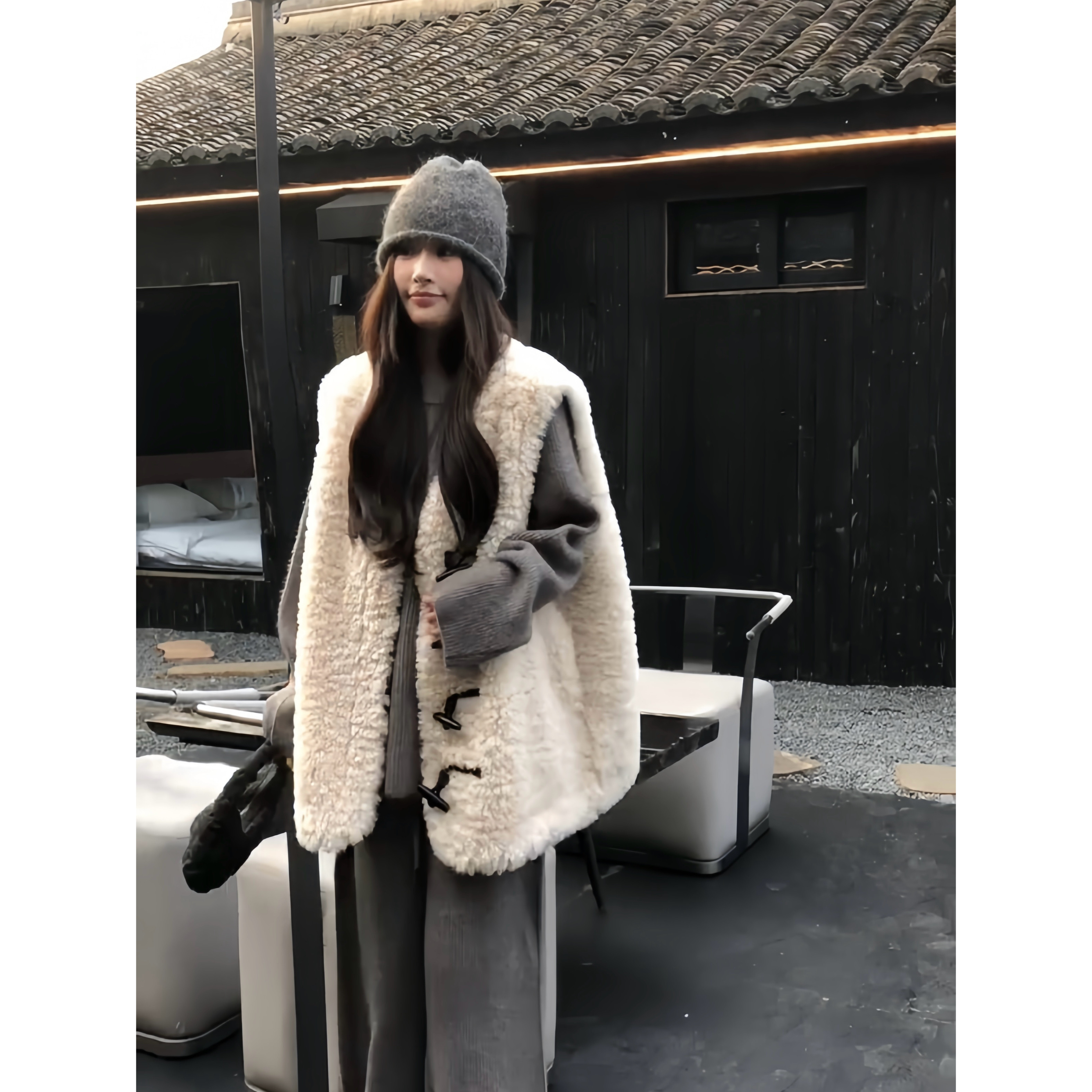 设计感中长毛毛马甲女羊羔毛外套