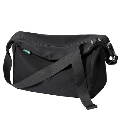 单肩斜挎包男款大容量休闲黑色邮差包女2025新款包包街头潮流小众