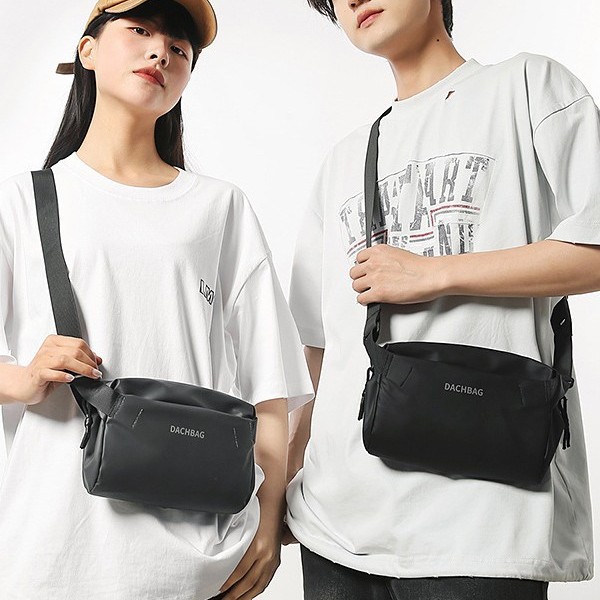 韩版纯色休闲轻便斜挎包潮酷风情侣户外骑行胸包男旅游健身单肩包
