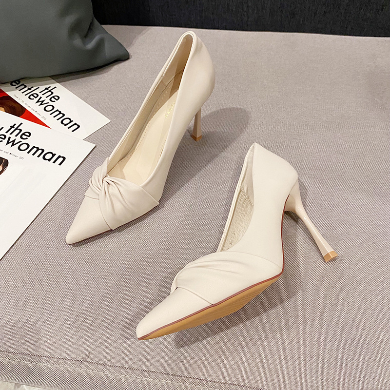 今年流行特惠惠莉雅细跟高跟鞋女秋冬单鞋女尖头工作鞋软皮百搭