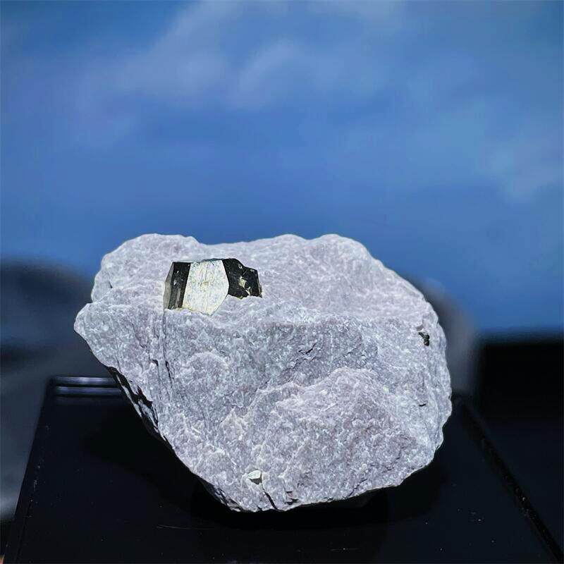 천연 크리스탈 미네랄 크리스탈 오각형 십이 면체 황철석 벨트 주변 암석 교육 표본 컬렉션 원래 돌 장식품