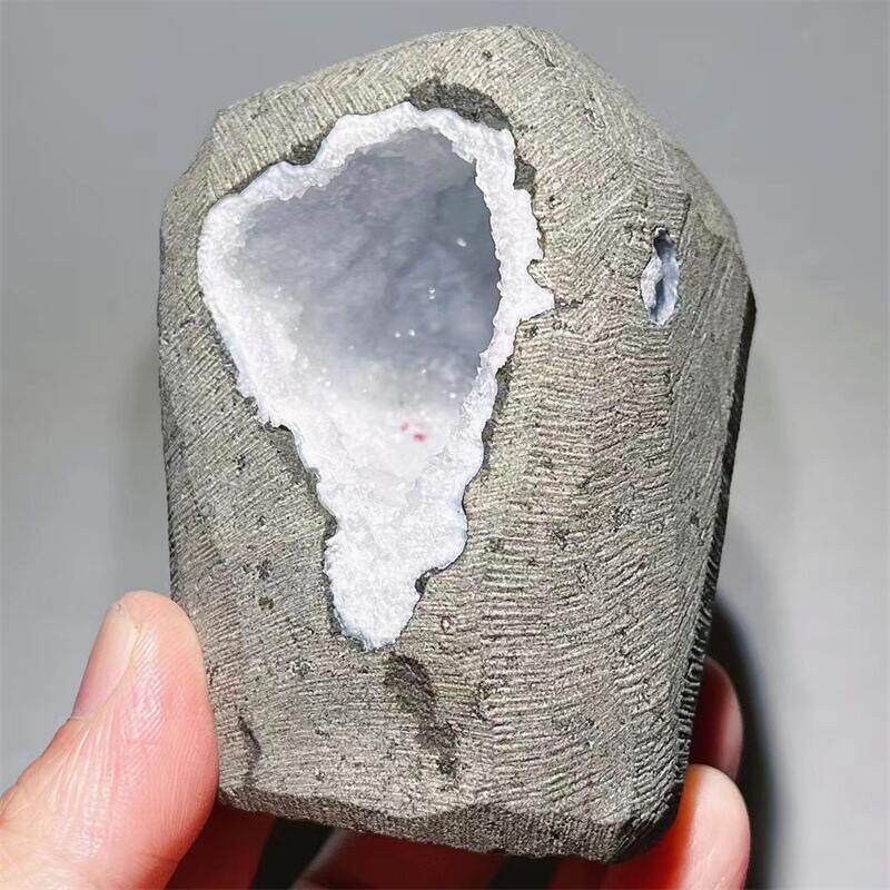 천연 인도 최음 제지 크리스탈 동굴 제올라이트 공생 원시 돌 클러스터 미네랄 크리스탈 컬렉션 이상한 돌 표본 장식품