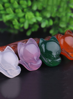 玉髓玛瑙防小人招桃花狐狸吊坠