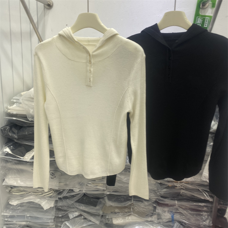 欧货冬款连帽半纽扣针织衫上衣