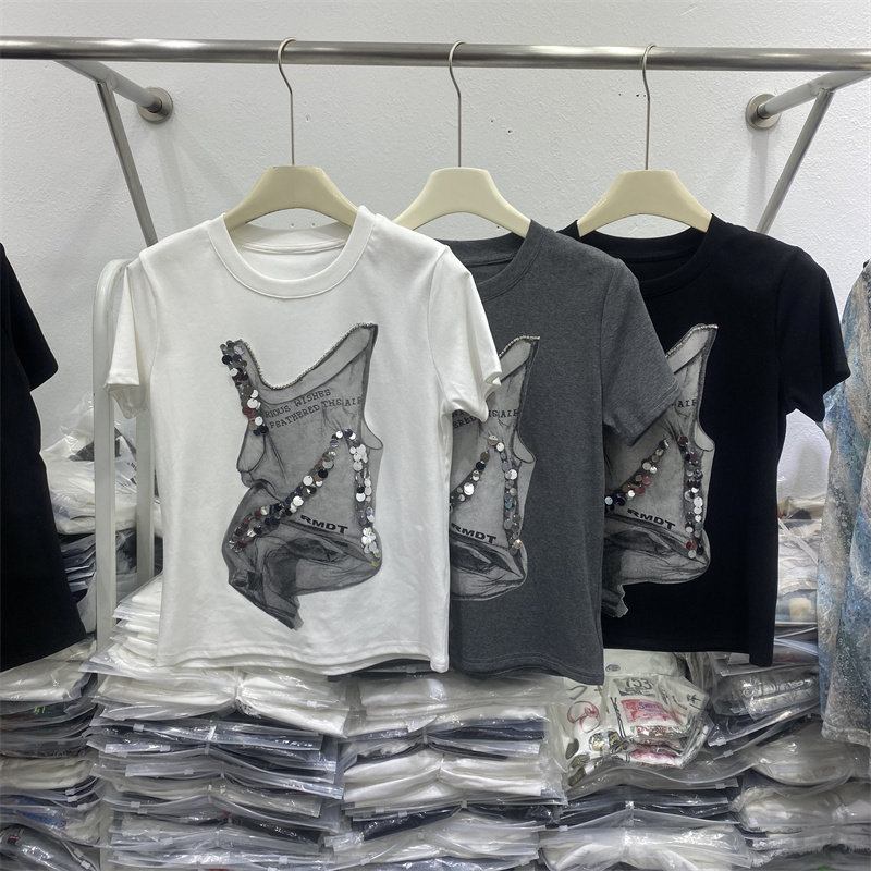 高街风2026夏款圆领短袖T恤女卡通图案亮片装饰百搭休闲短款上衣