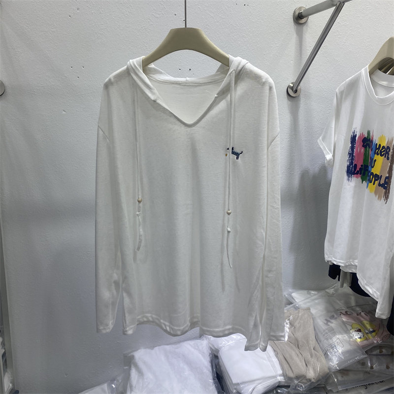 撞色2026春款慵懒风连帽长袖T恤女白色宽松百搭防晒罩衫上衣