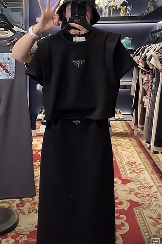 三角标短袖半裙套装赫本风