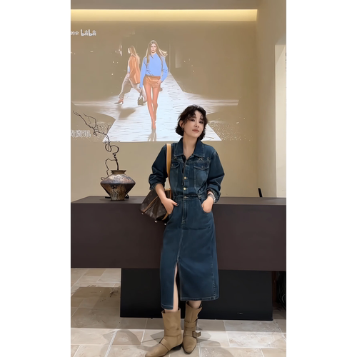 蓝色牛仔连衣裙前开叉2025新款