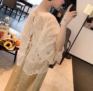 网红时尚 W花花家韩版 雪纺上衣女洋气蕾丝打底衫 很仙 Alice 夏款