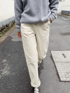 左手日记米白色灯芯绒直筒休闲长裤女复古简约宽松女裤显瘦经典