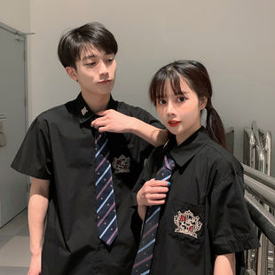 【精品】新款上市◆2026夏季情侣装JKDK制服班服刺绣学院短袖衬衫