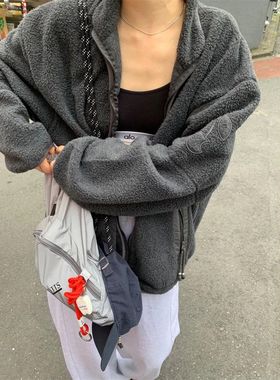 现 2025冬季新款韩国设计师tue*id甜美樱桃图案刺绣摇粒绒外套