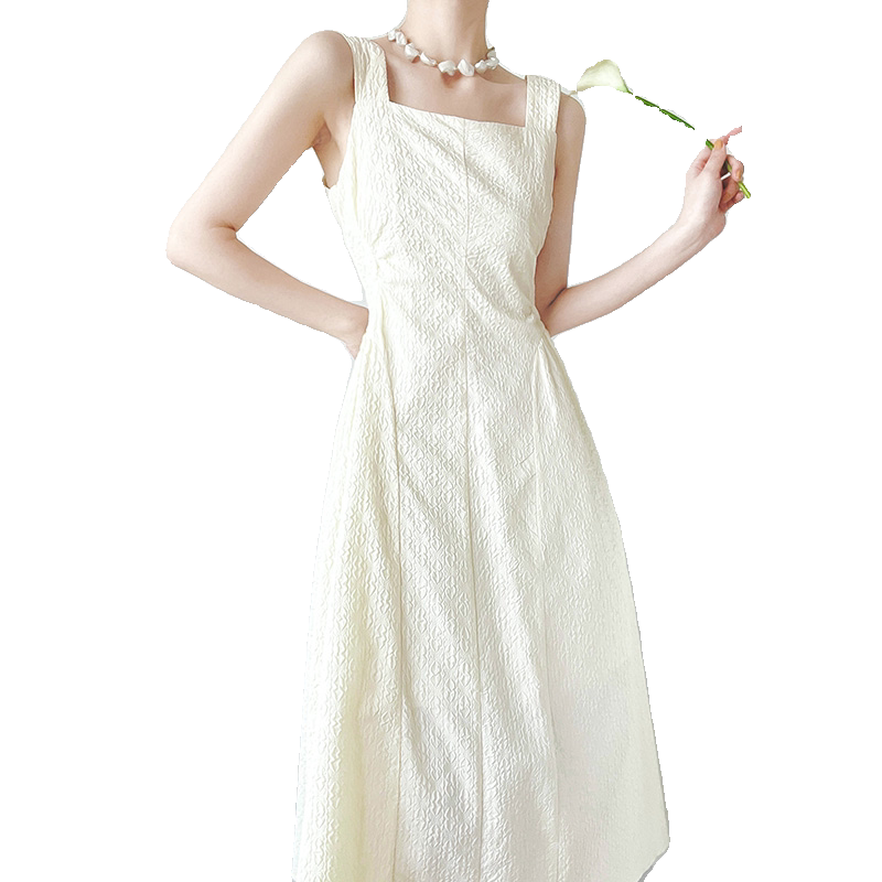 法式复古少女吊带连衣裙春季新款时尚高级收腰显瘦气质女神范长裙