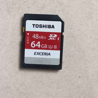 议价-东芝EXCERIA 64GB SD卡 型号SD-K64G-可维修