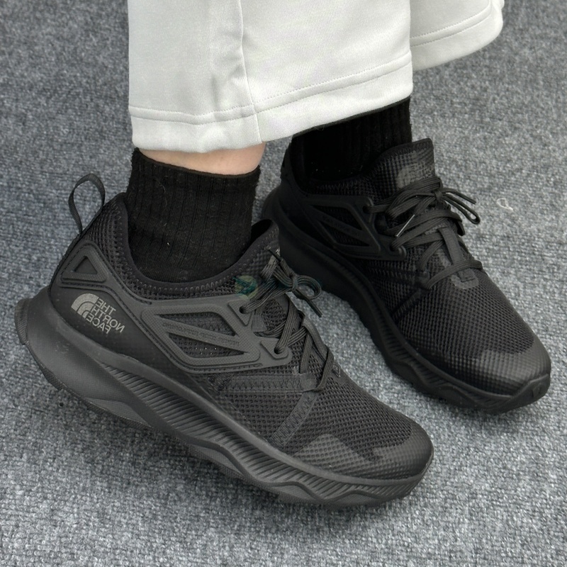 北面户外轻便抓地登山徒步鞋