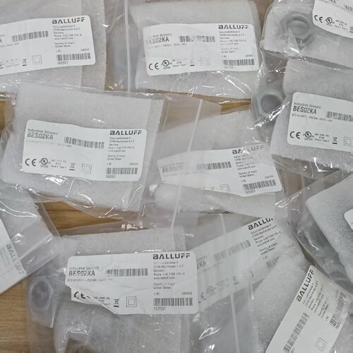 BES02KA 巴鲁夫品牌原装，型号BES M18MF1-PSC50A-S04G-W01