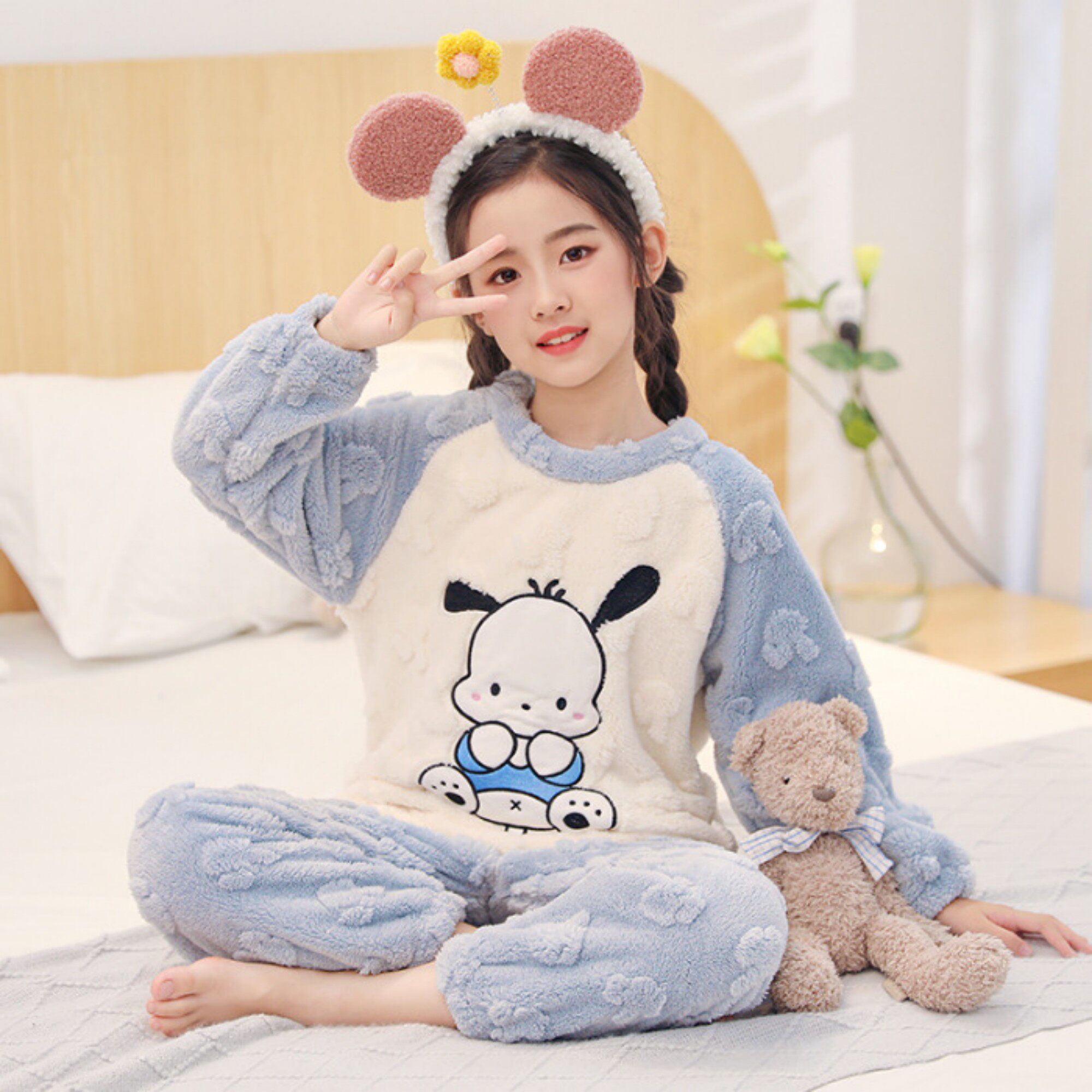 家居服裤子宽松珊瑚绒女孩儿童睡衣女童秋冬款冬季加厚童趣搞怪潮