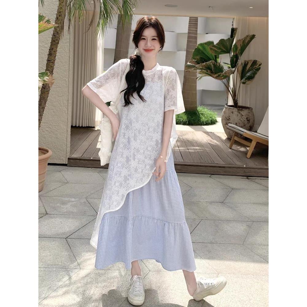 绝美小清新连衣裙女夏2026新款度假风不规则罩衫格子吊带裙两件套