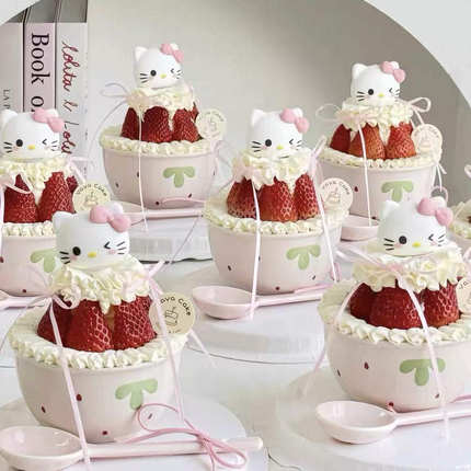 2026新年网红跨年粉色HelloKitty蛋糕装饰 KT猫蝴蝶结草莓碗装扮