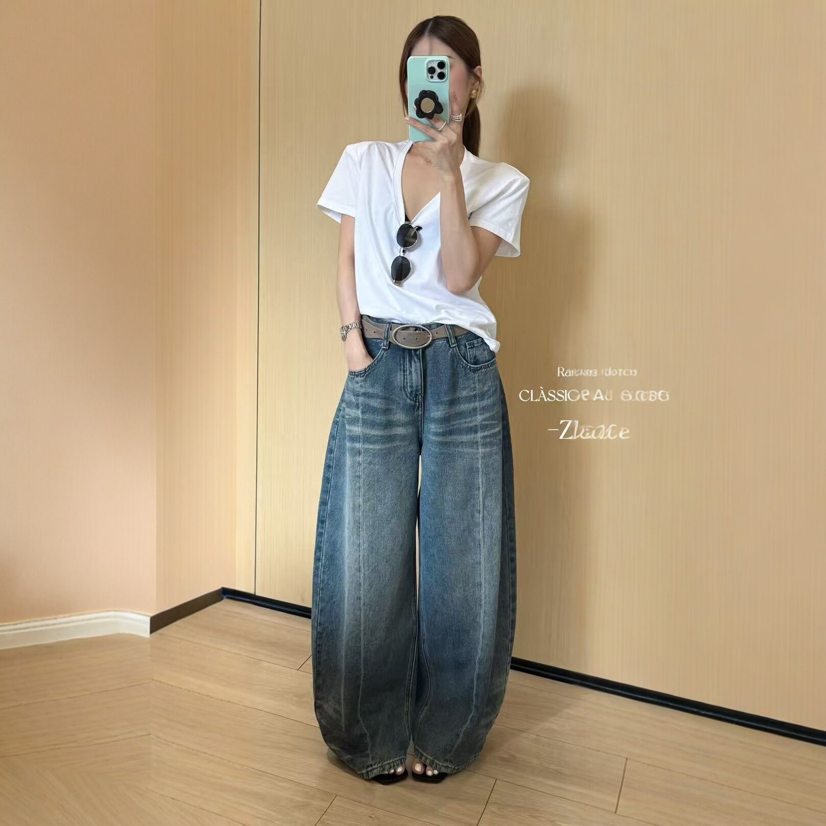 ZM弯刀牛仔裤女2026春季新款欧洲站水洗做旧时尚阔腿浅色牛仔裤潮