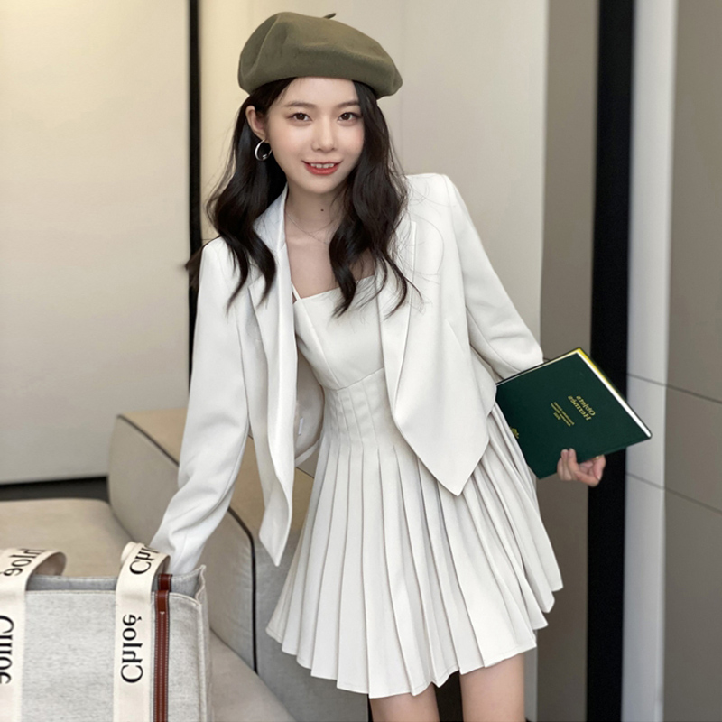 大码时尚高端气质吊带连衣裙名媛穿搭两件套裙子女秋装2021年新款