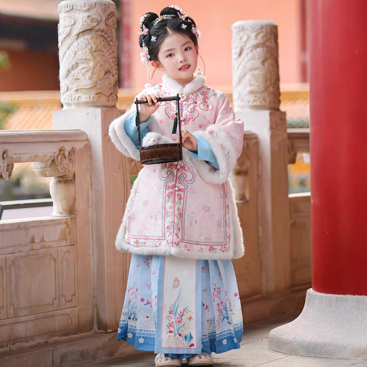 海兰25新款女童汉服冬国风唐装明制格格服马面裙套装儿童清汉古风,童装/婴儿装/亲子装,汉服,淘宝优惠券,粉丝福利购,淘宝优惠卷