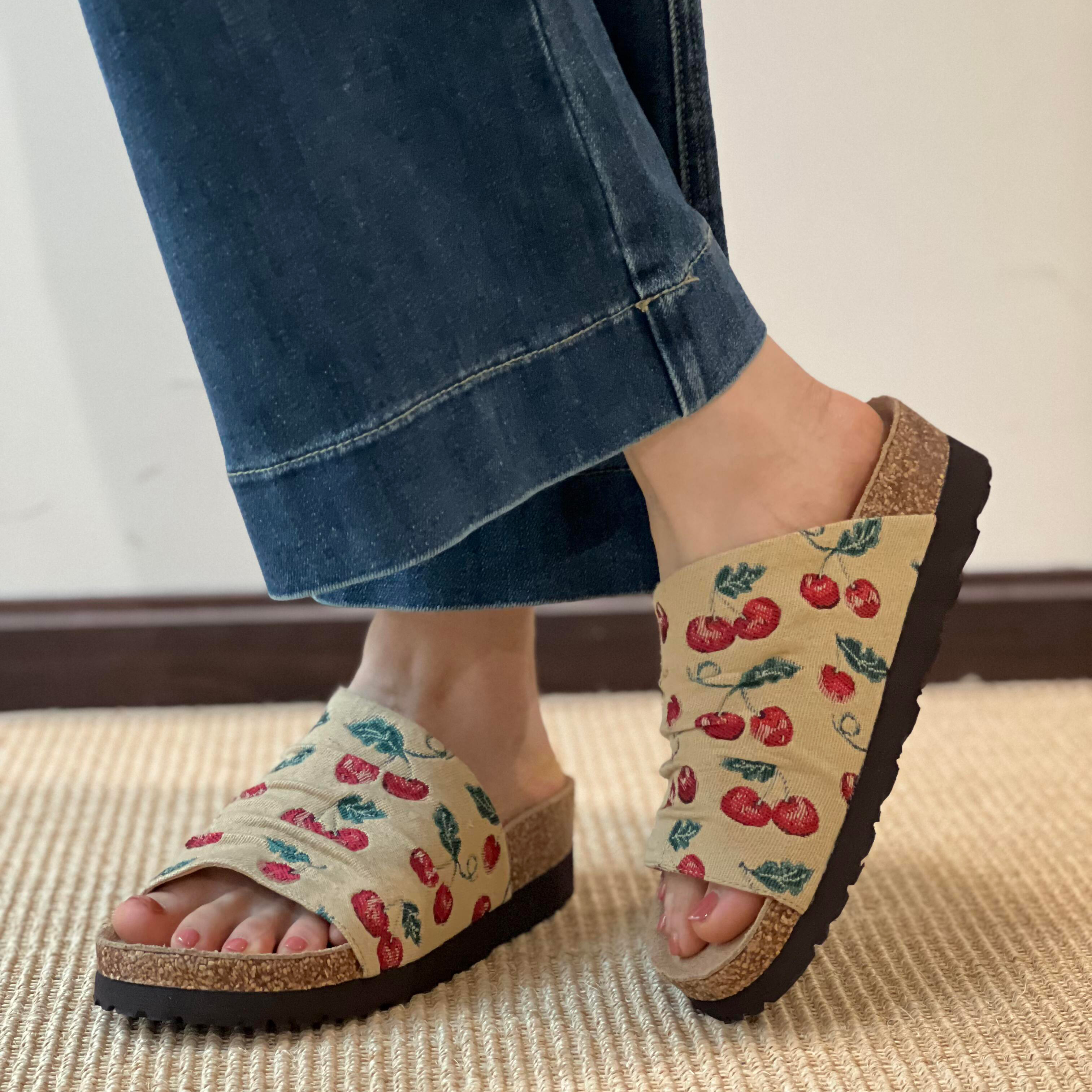 小众复古樱桃印花勃肯拖鞋女夏