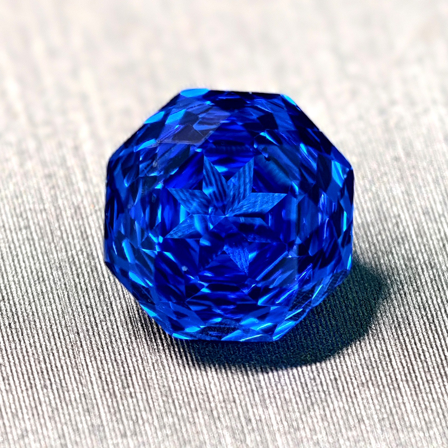 蓝小妖卡罗拉玫瑰切蓝宝石裸石艳蓝色设计师珠宝戒指项链耳钉加工,珠宝/钻石/翡翠,合成（处理）红蓝宝石颈饰,淘宝优惠券,粉丝福利购,淘宝优惠卷