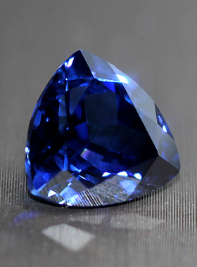 三角形蓝宝石裸石斯里兰卡皇家蓝色戒指戒面吊坠可镶嵌切面异形钻